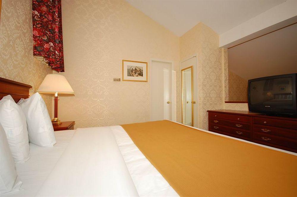 Days By Wyndham Woodbury Long Island Hotel 2*