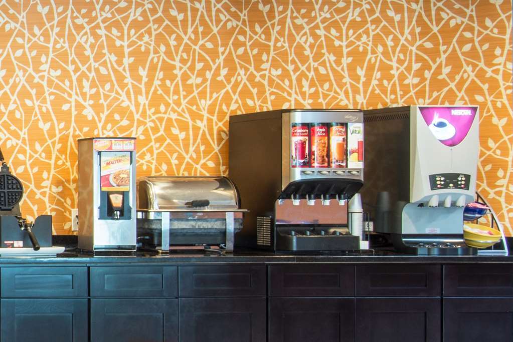 Days By Wyndham Woodbury Long Island 2*