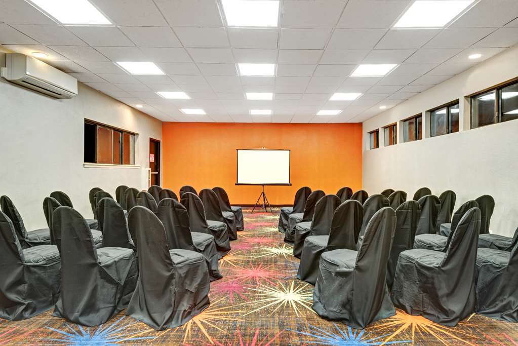 Hotel Days By Wyndham Woodbury Long Island Woodbury (Nassau County)