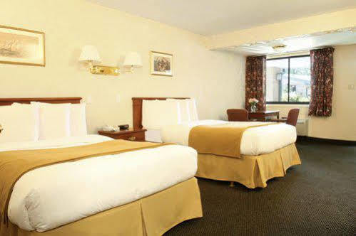 Days By Wyndham Woodbury Long Island Hotel 2*